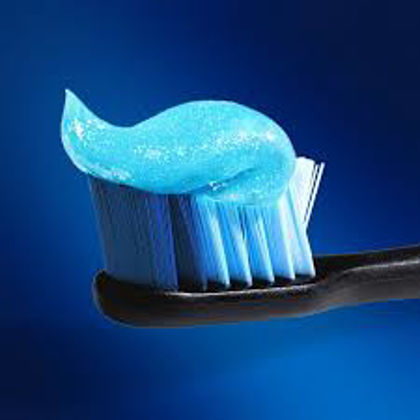 آیا خمیردندان واقعاً ضروری است؟ بررسی مافیای تولید، واقعیت‌ها و جایگزین‌ها